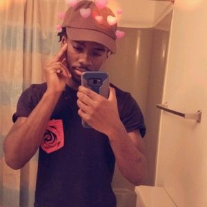 Meet your Posher, Cedric